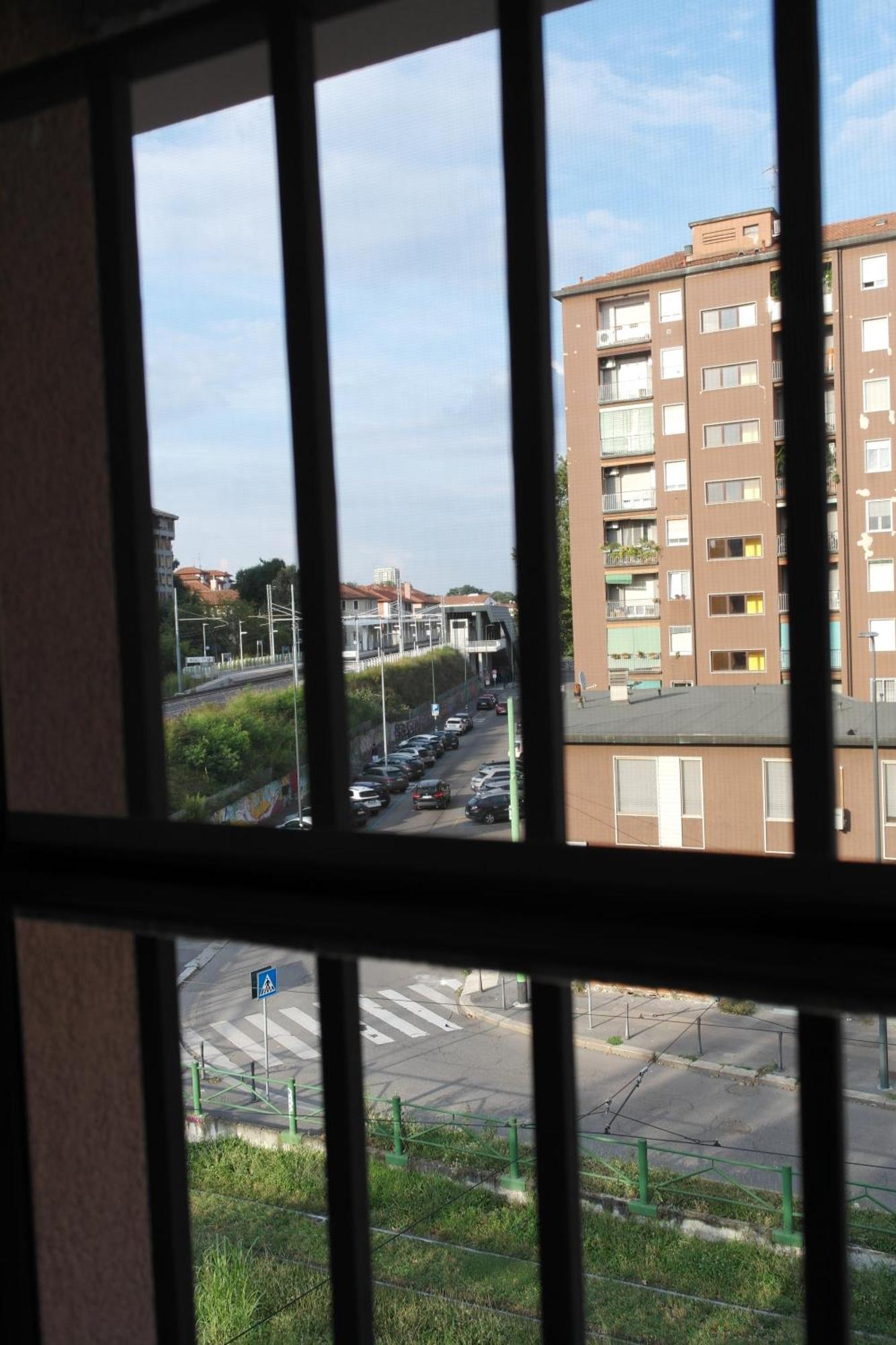 Luminoso Bilocale Zona Tibaldi Bocconi Apartment Milan Exterior photo